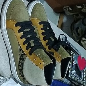 Coach stylish high tops with leather and Suede